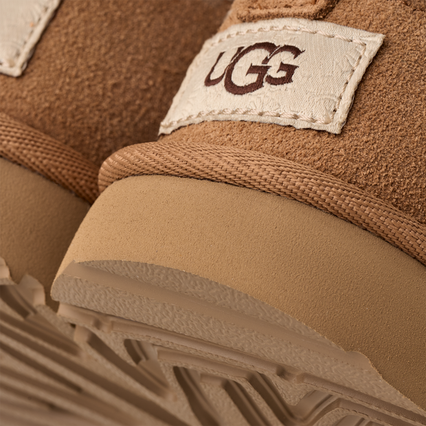 UGG AUSTRALIA KIDS' CLASSIC MICRO CHE